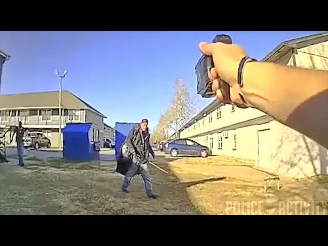 suspect gets tased by cop after refusing to drop golf club